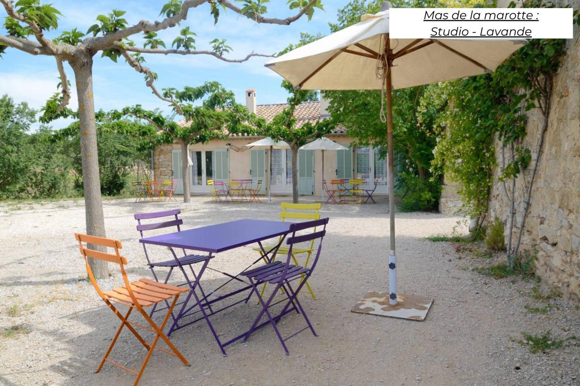 דירות Ollières Domaine Les Terres De Saint-Hilaire מראה חיצוני תמונה